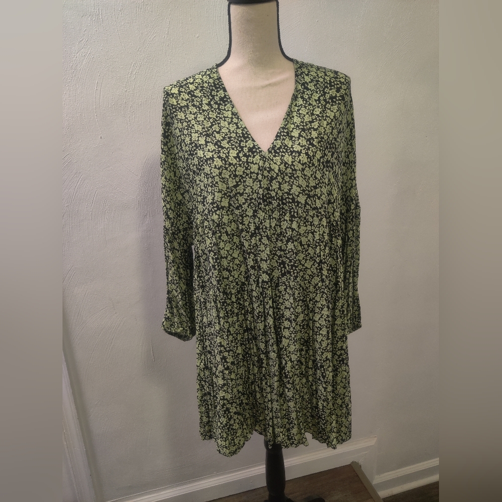 Zara the Kylie dress- medium